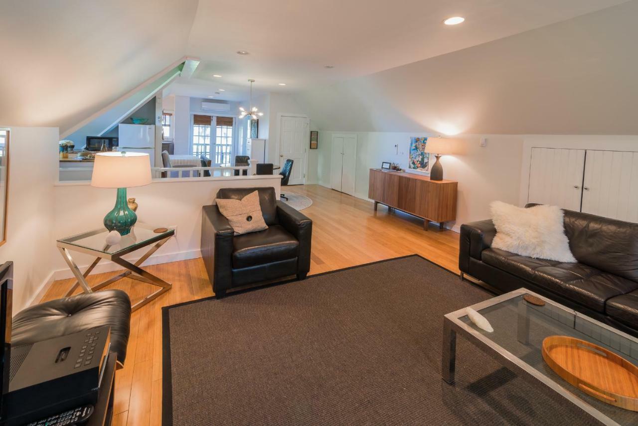 The Carriage House Loft Daire Kingston Dış mekan fotoğraf
